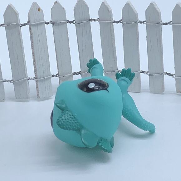 G7 Iguana #52 - Littlest Pet Shop - Hasbro LPS Gen 7 Tiki Jungle Lizard - Picture 4 of 4